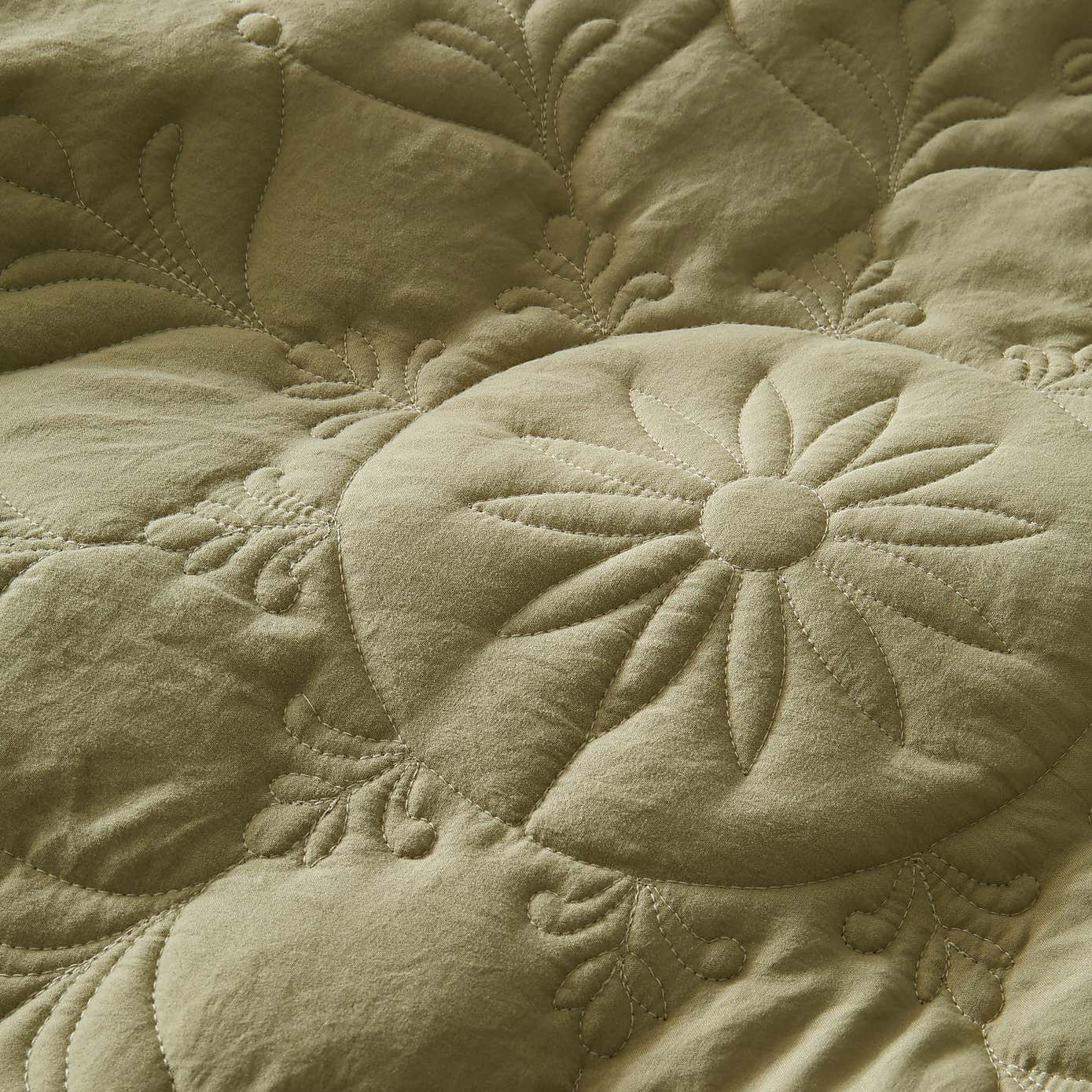 Quilted Mandala Duvet Cover and Pillowcase Set