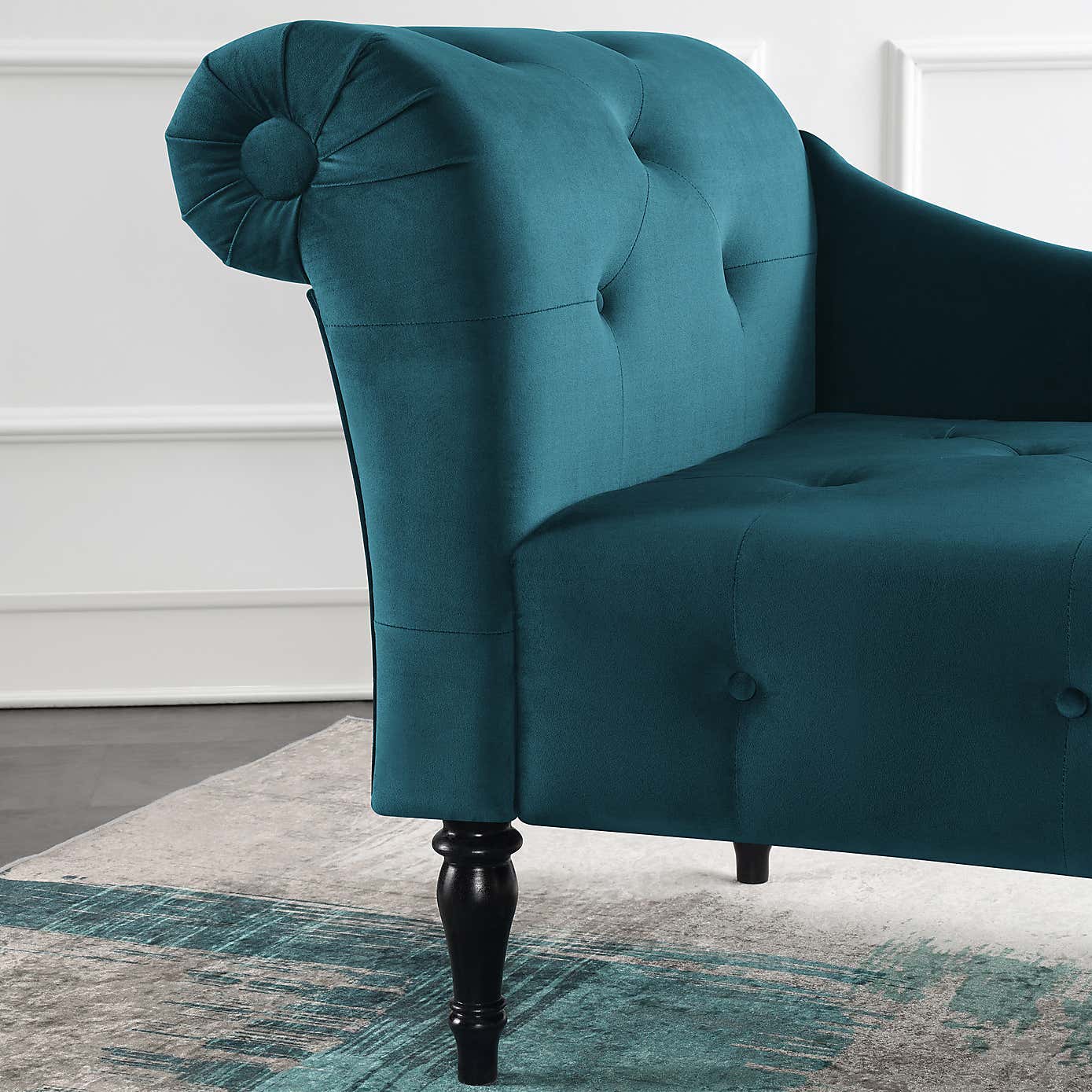 Wisteria Velvet Chaise Lounge