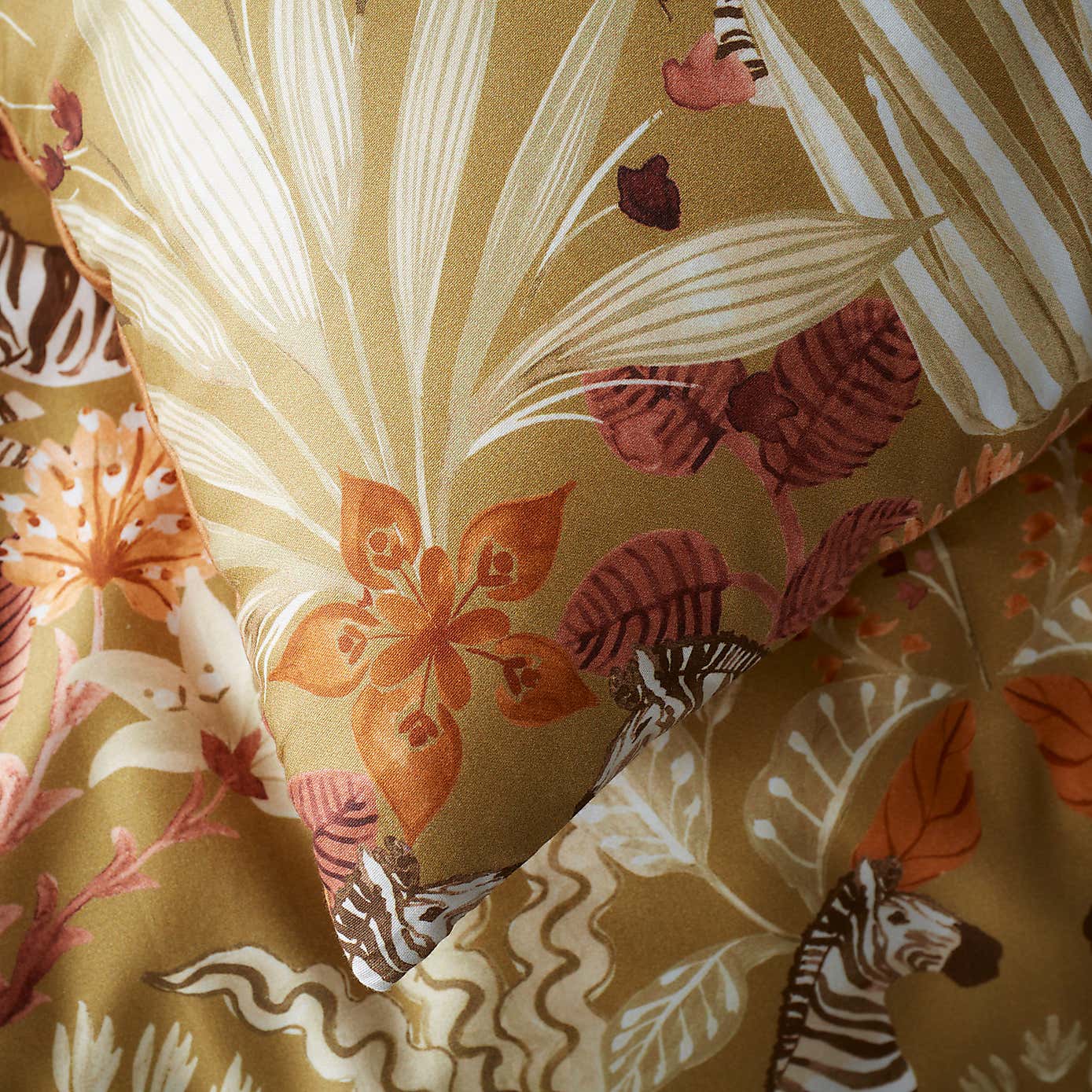 Utopian Dream Duvet Cover & Pillowcase Set