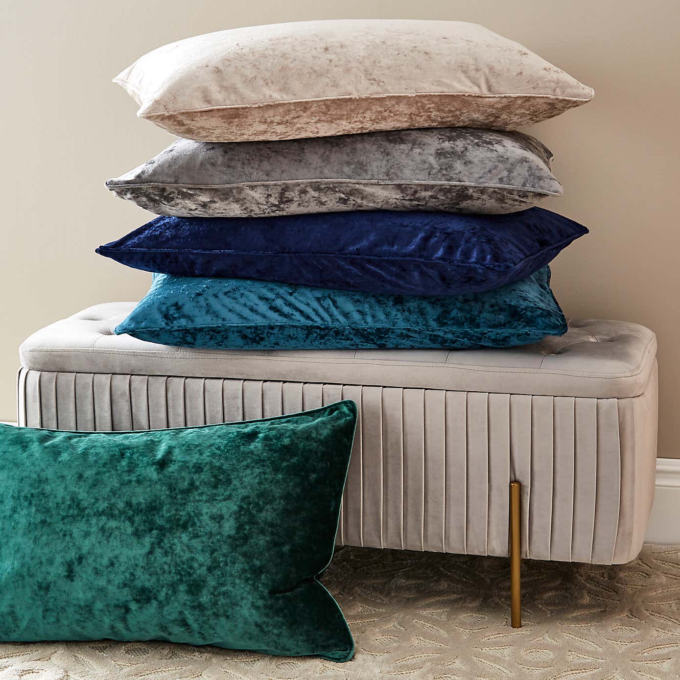 Crushed Velour Piped Pillowcase