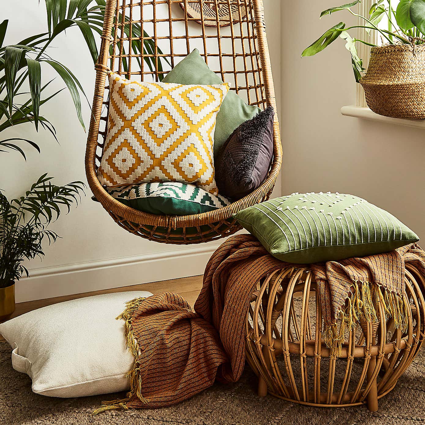 Zig Zag Tufted Cotton Cushion