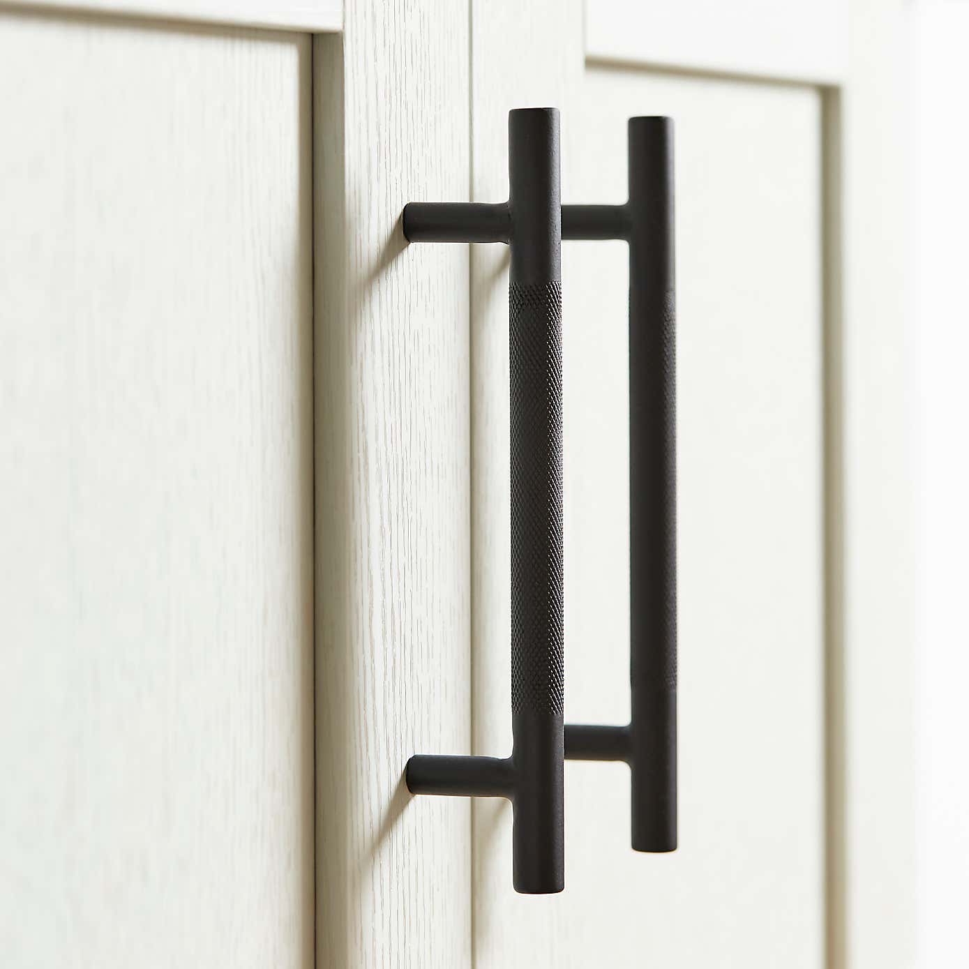 Set of 2 Knurled T-Bar Door Handles