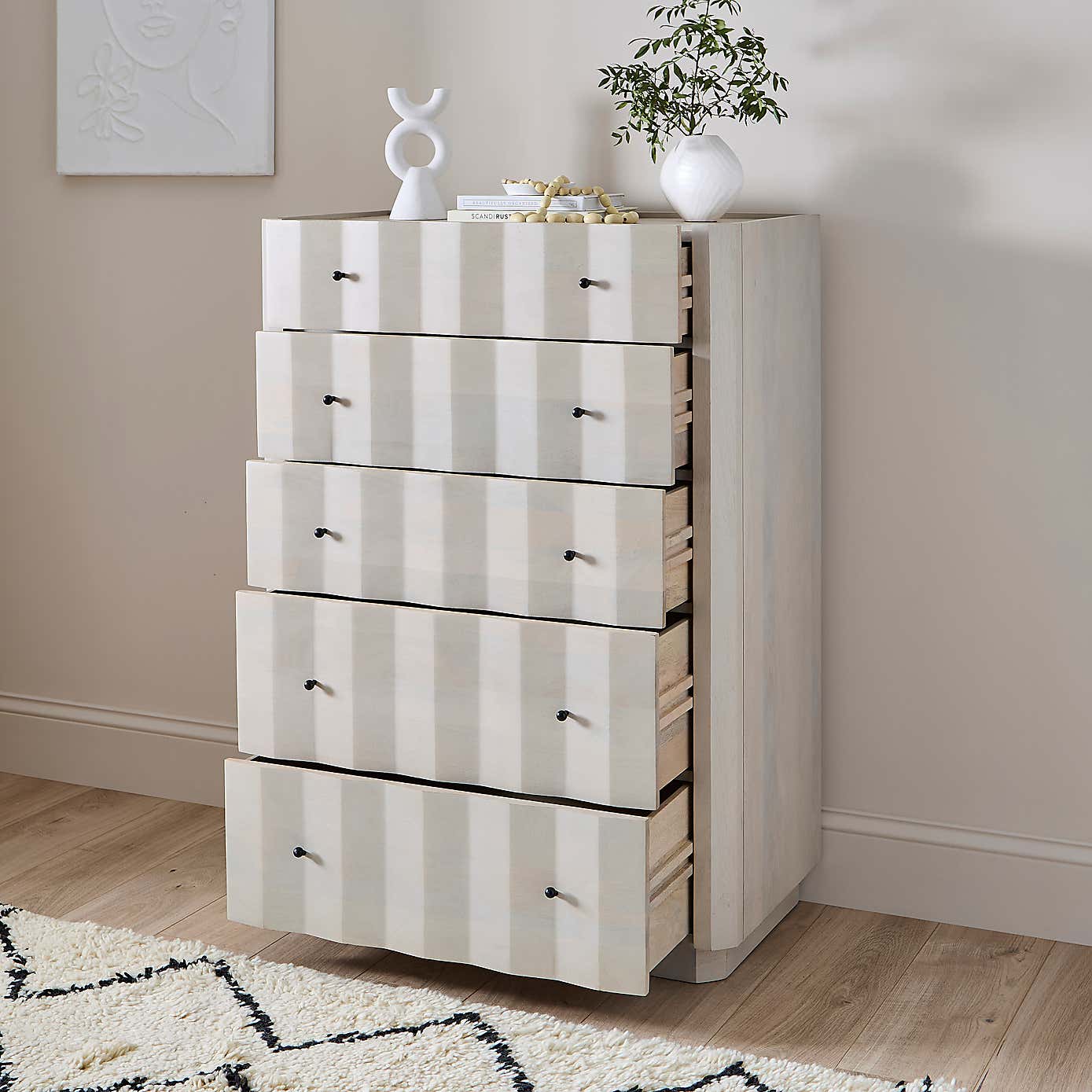 Willa 5 Drawer Chest