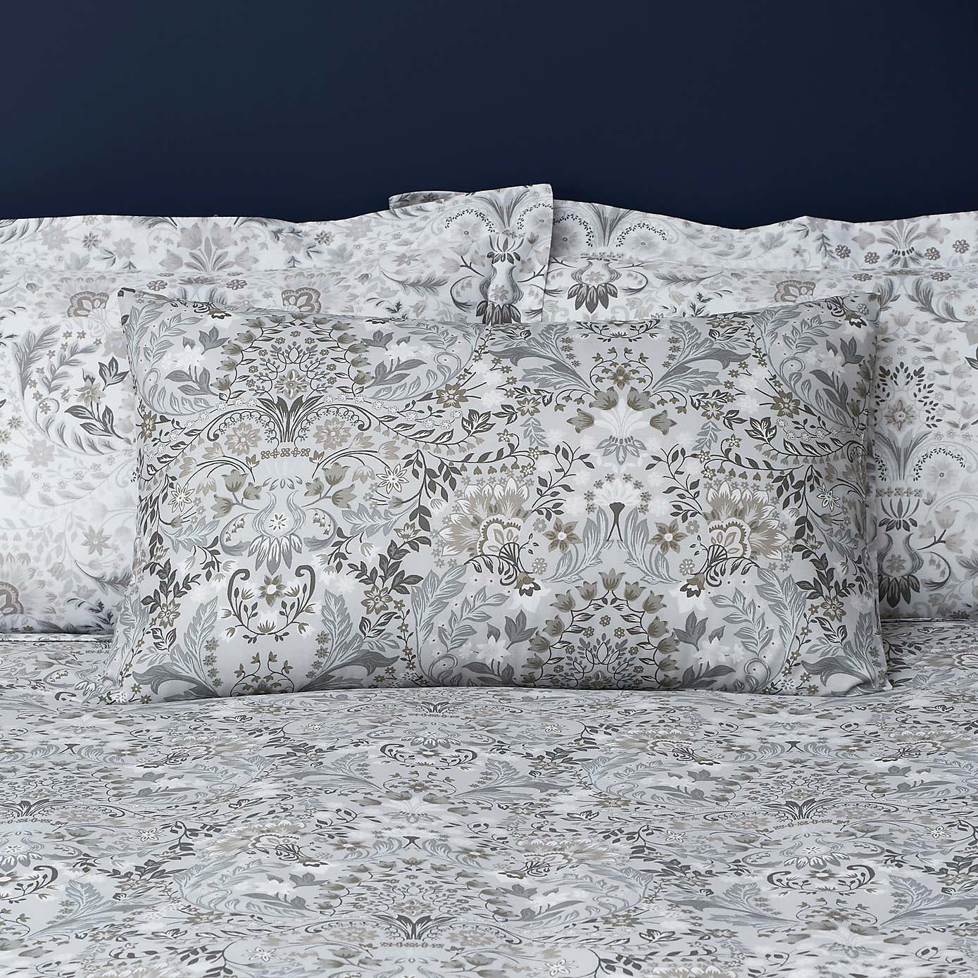 Hardwick Blue Standard Pillowcase Pair