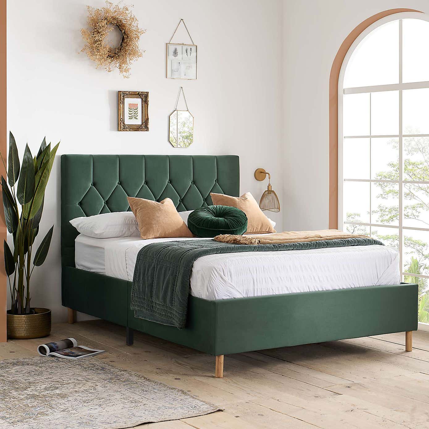 Loxley Velvet Bed