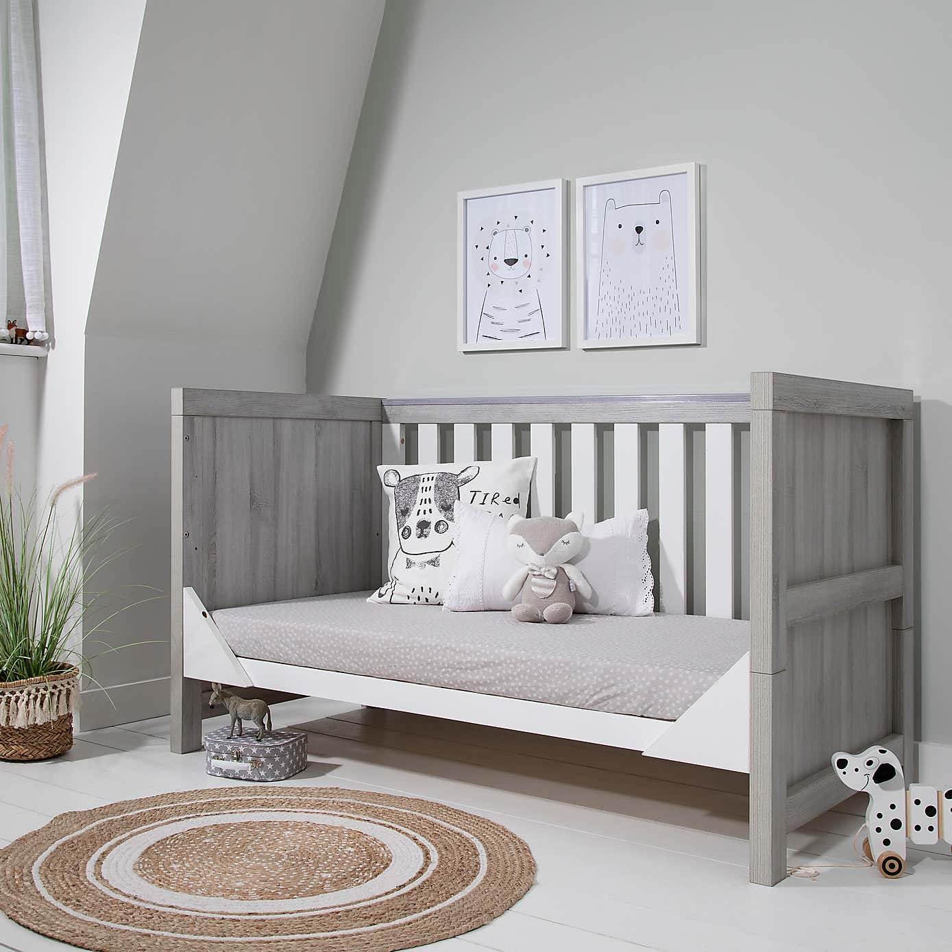 Tutti Bambini Modena 3 in 1 Cot bed
