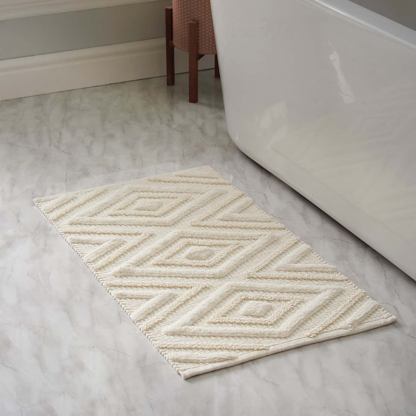 Global Woven and Tufted Bath Mat