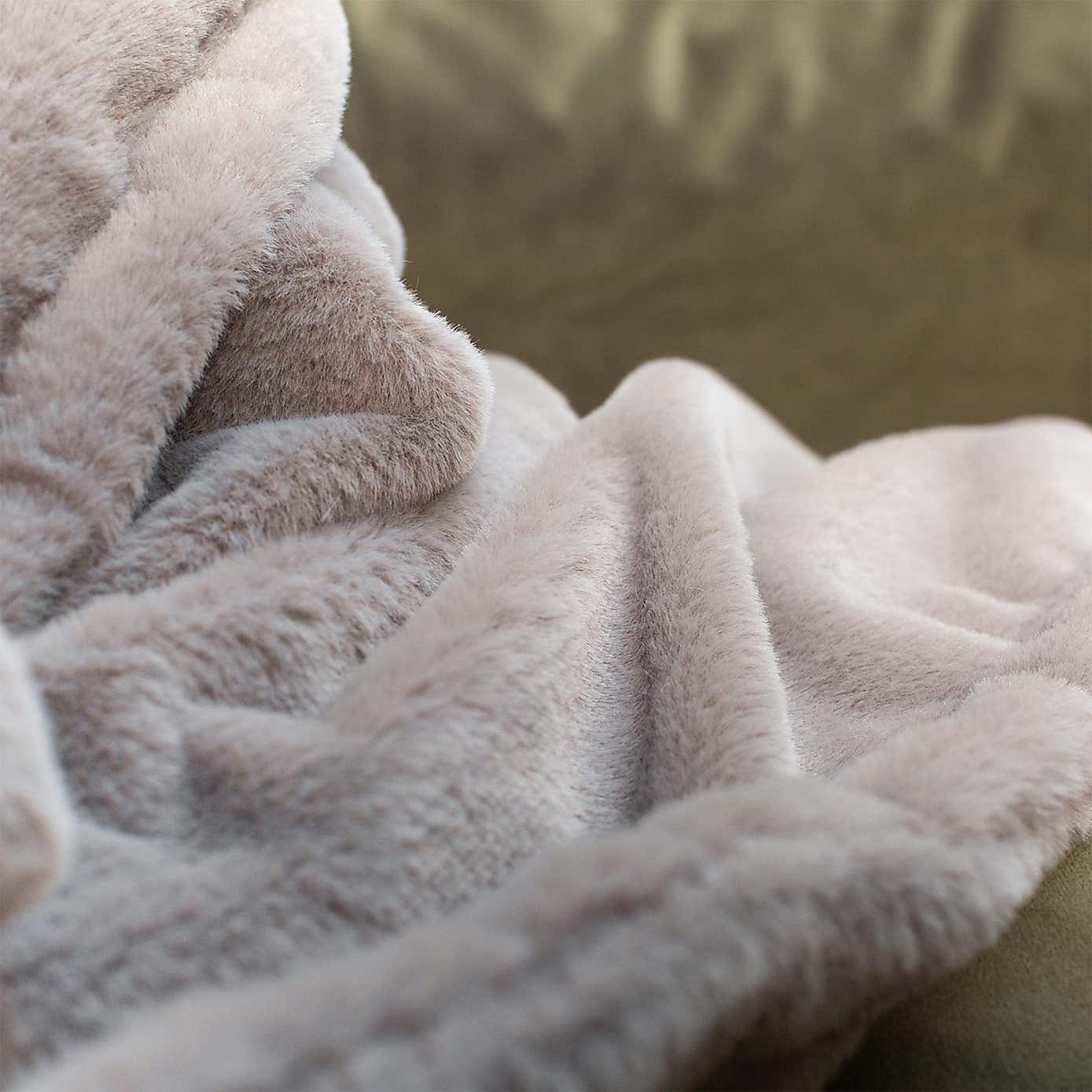 Lords and Labradors Faux Fur Pet Blanket