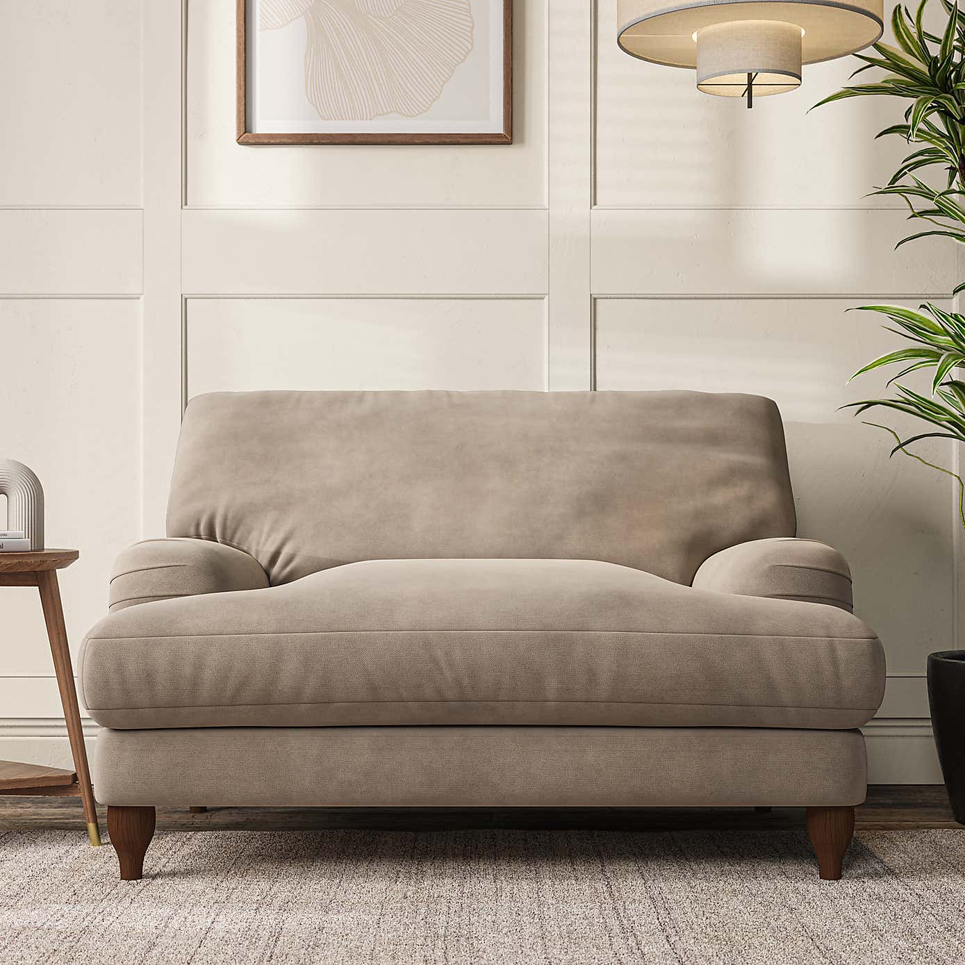 Darwin Snuggle Chair