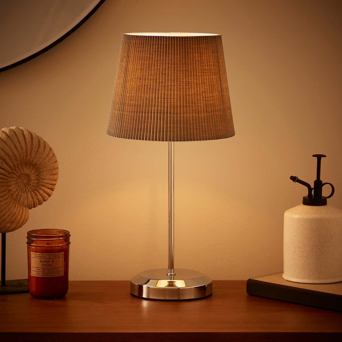 Jali Dimmable Touch Table Lamp