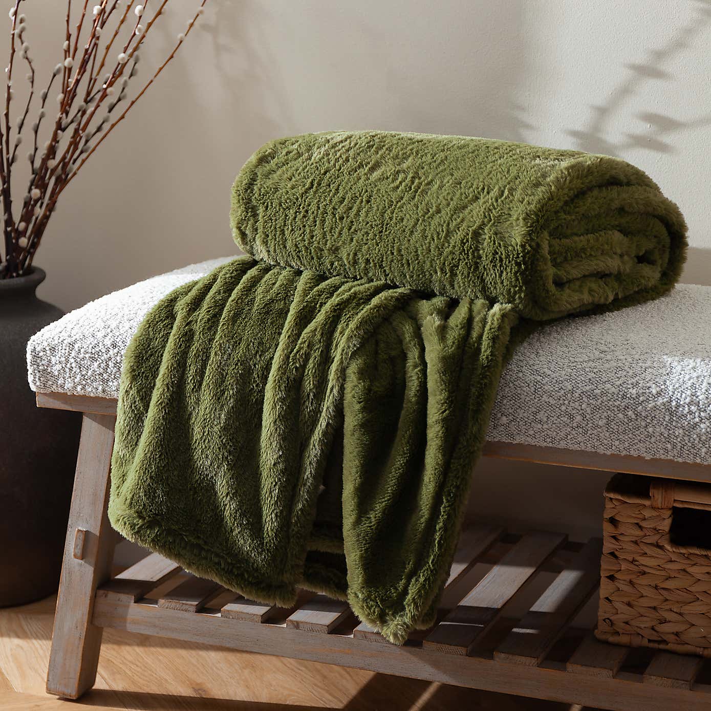 Kallu Faux Fur Throw