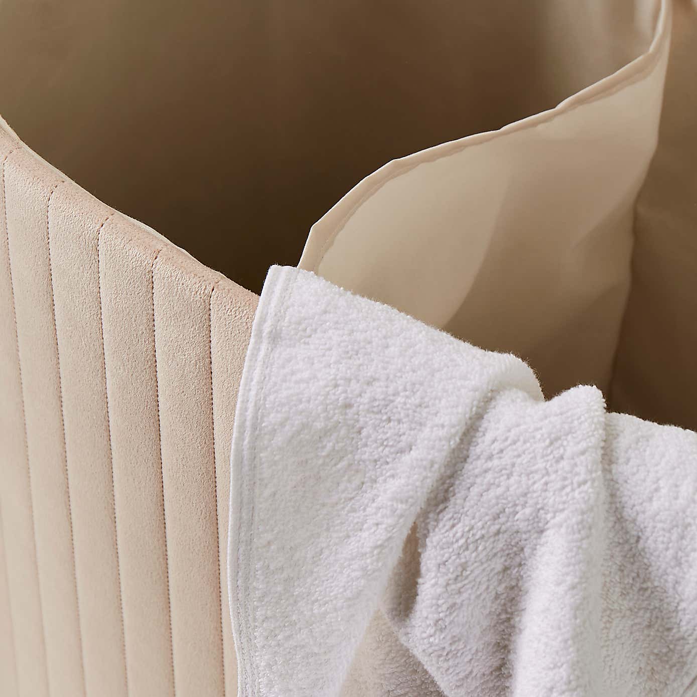 Modern Luxe Ribbed Velvet Oval Laundry Basket