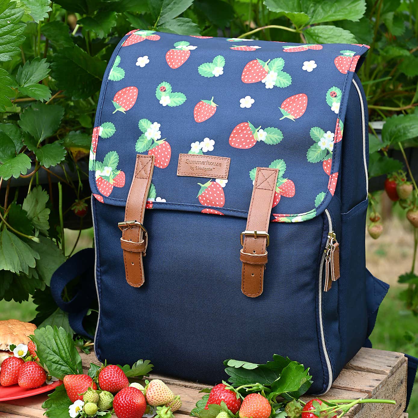 Strawberries & Cream Insulated 4 Person Insulated Floral Picnic Backpack Set