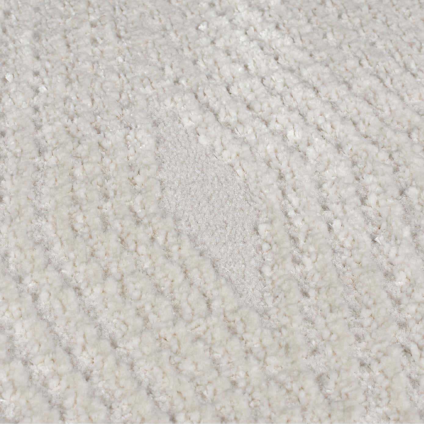 Via Diamond Textured Luxe Rug