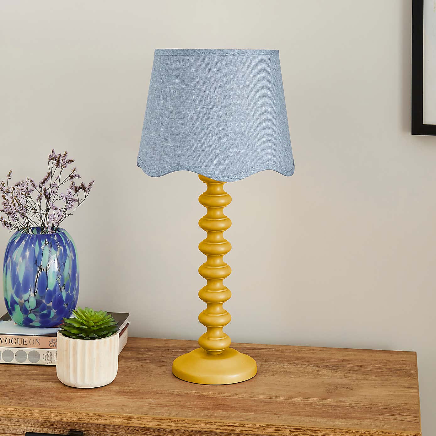 Scalloped Edge Linen Lamp Shade