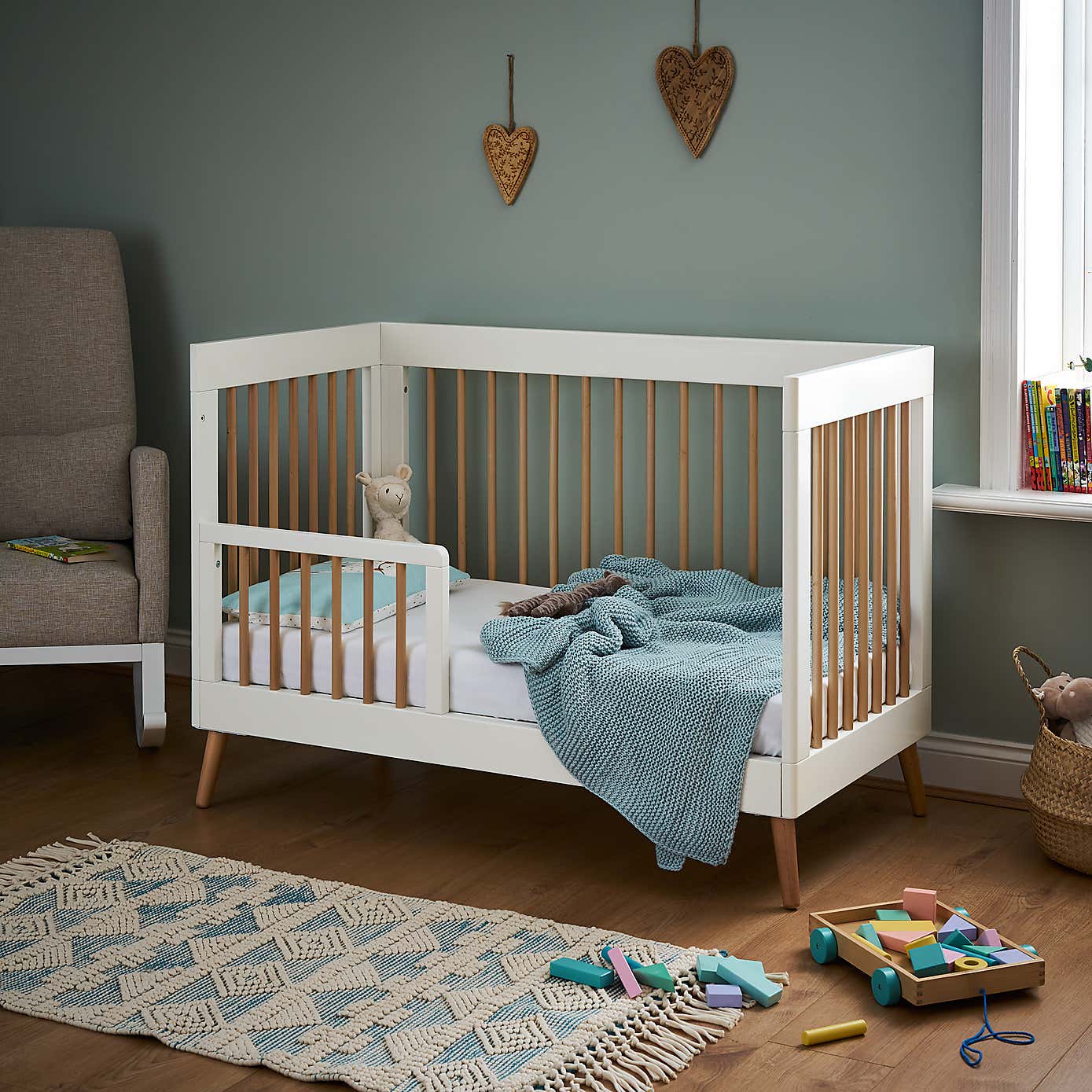 OBaby Maya Mini Cot Bed, White & Natural Pine