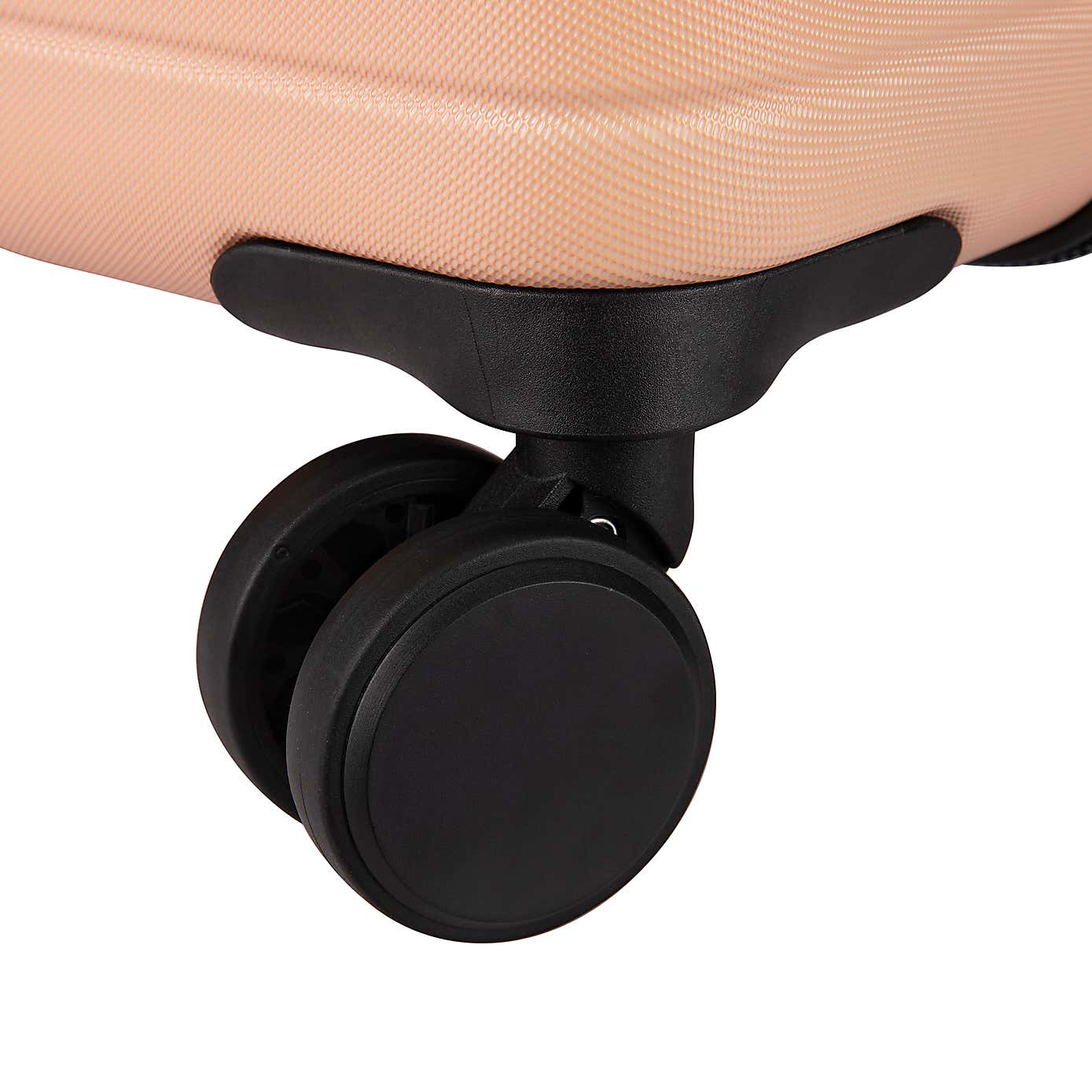 IT Luggage Attuned Hard Shell Suitcase