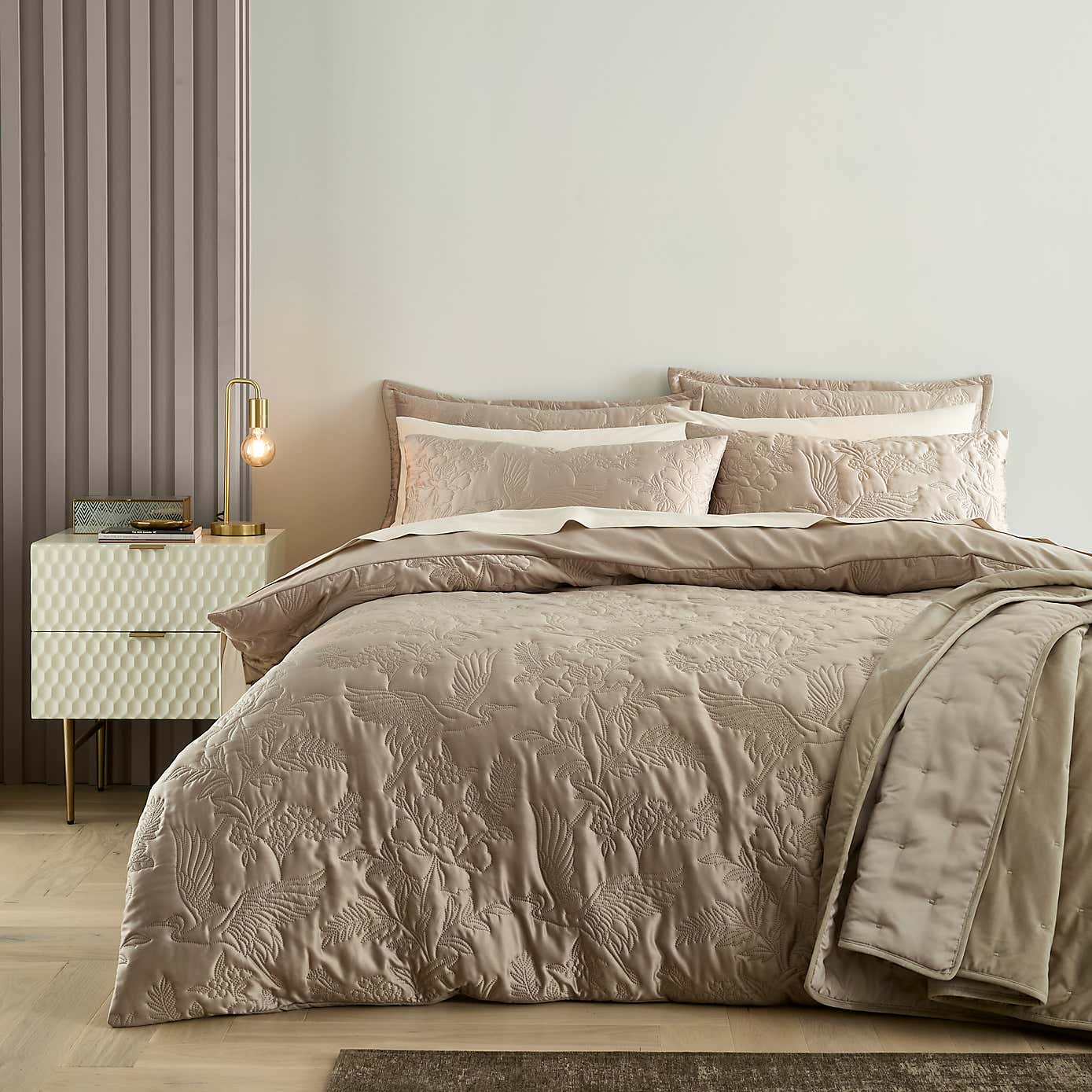 Luxe Heron Duvet Cover and Pillowcase Set