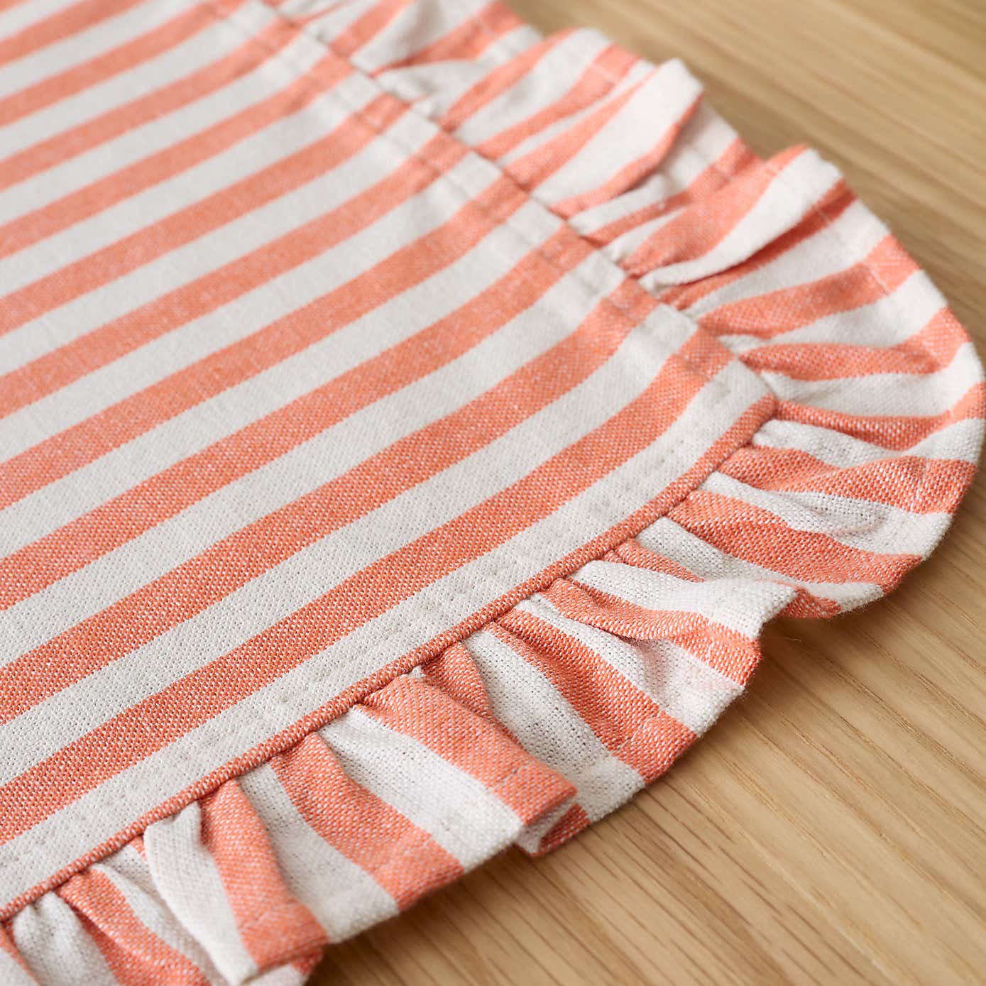 Set of 2 Linford Frill Placemats