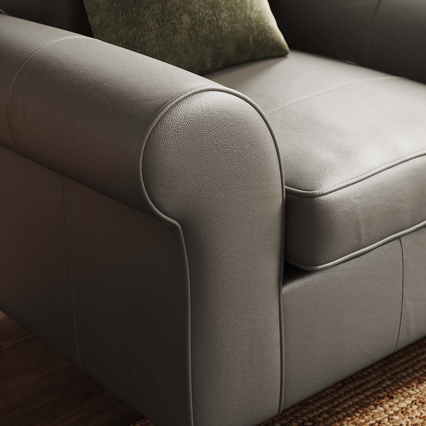 Flori Classic Leather Armchair