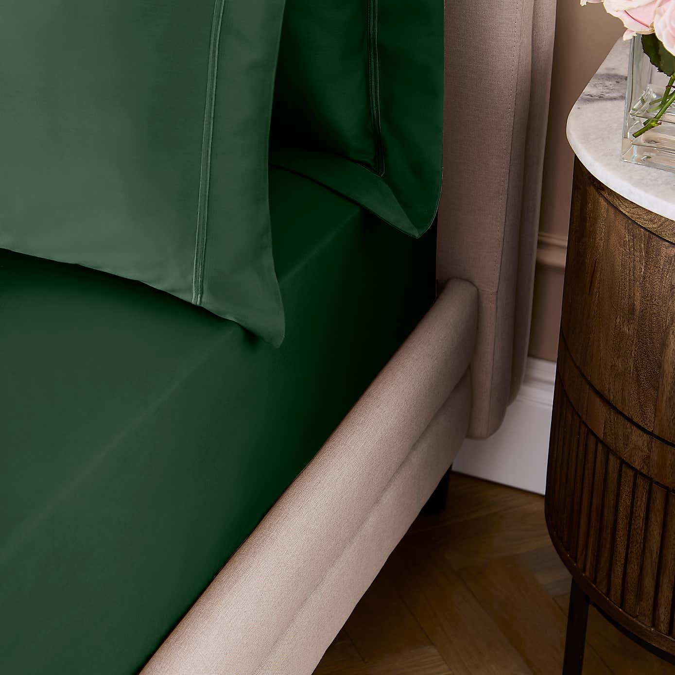 Dorma Cotton Sateen 800 Thread Count Fitted Sheet