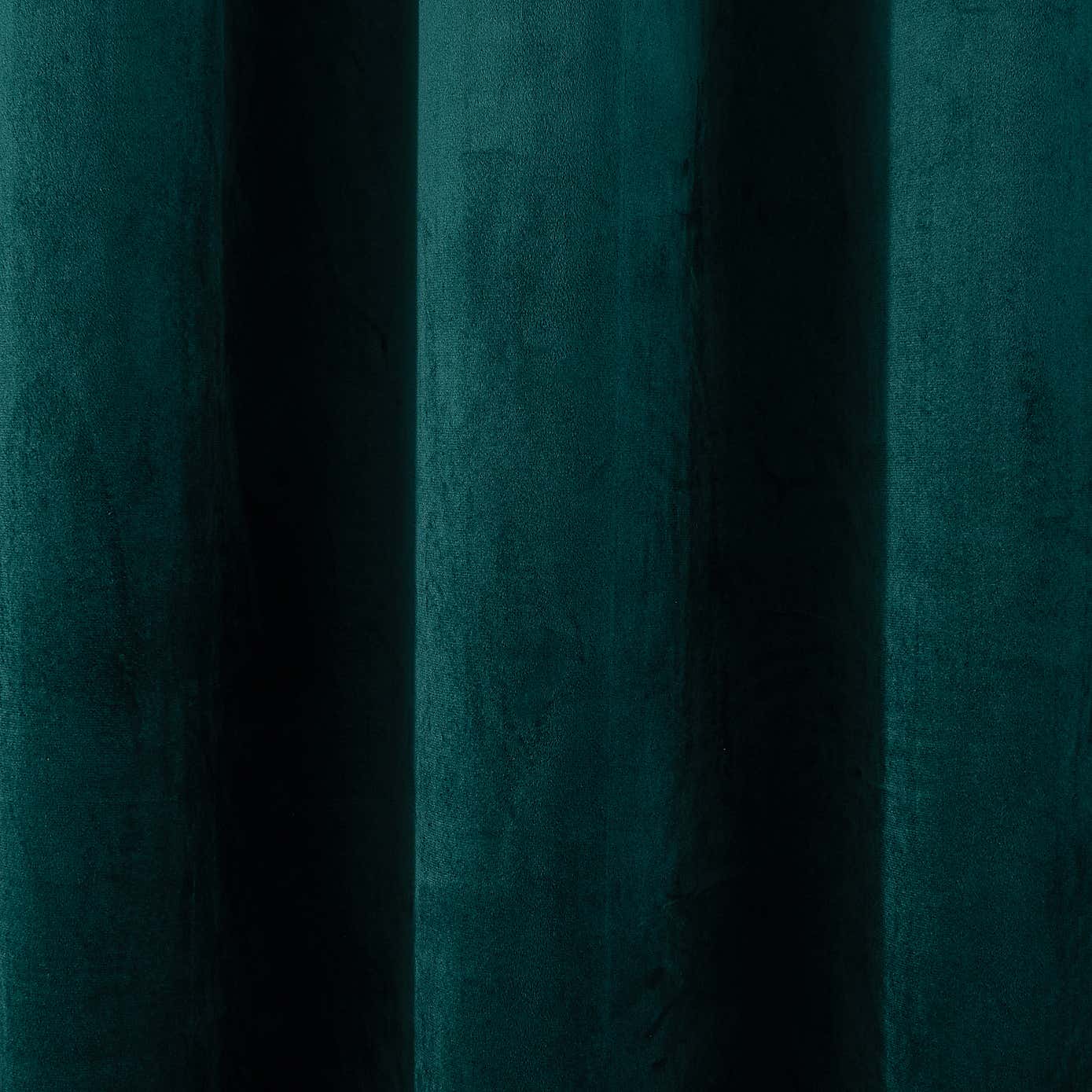 Isla Ultra Blackout Eyelet Curtains