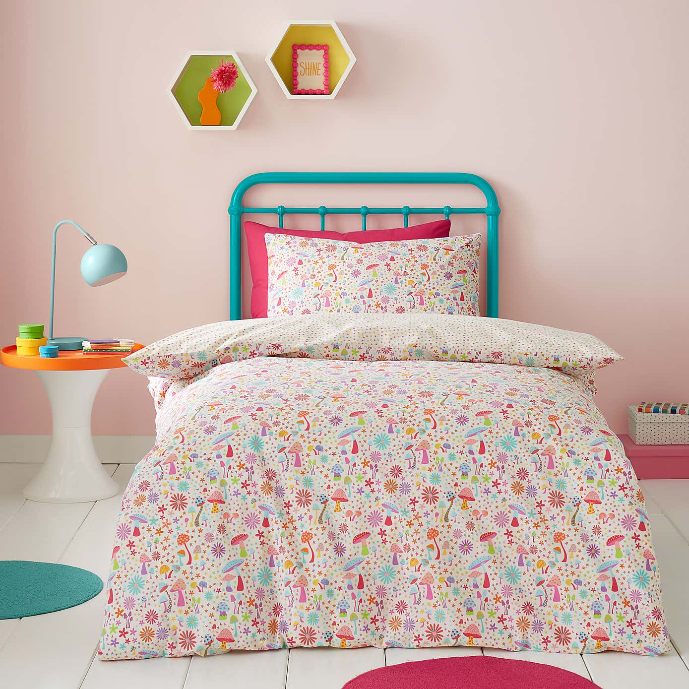 Zingy Mushroom Reversible Duvet Cover and Pillowcase Set