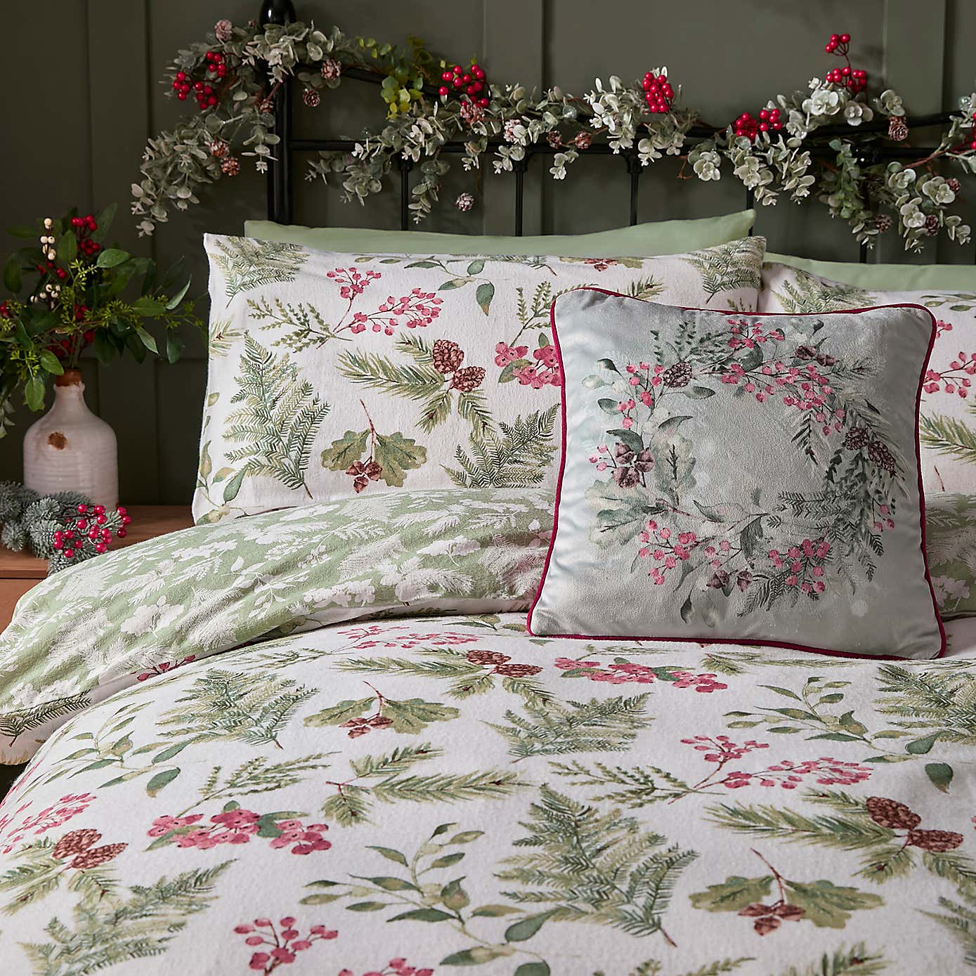 Winter Sprigs 100% Cotton Duvet Cover & Pillowcase Set