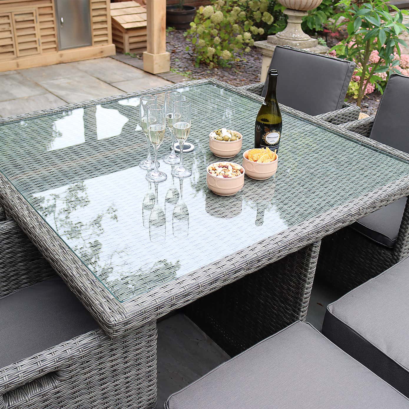 Paris 8 Seater Cube Dining Set