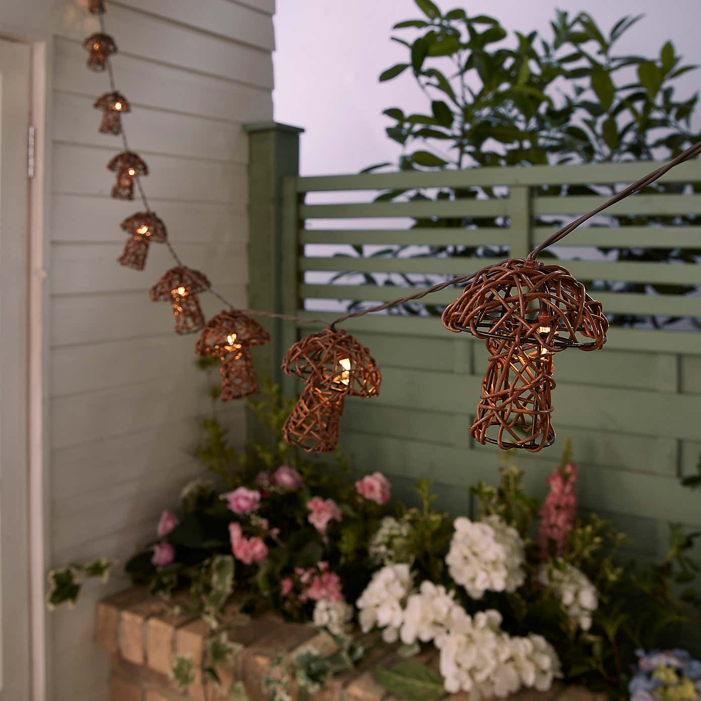 Mushroom 10 LED Indoor Outdoor Solar String Lights