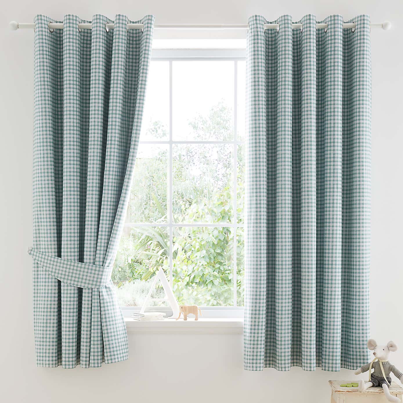 Green Gingham Blackout Eyelet Curtains