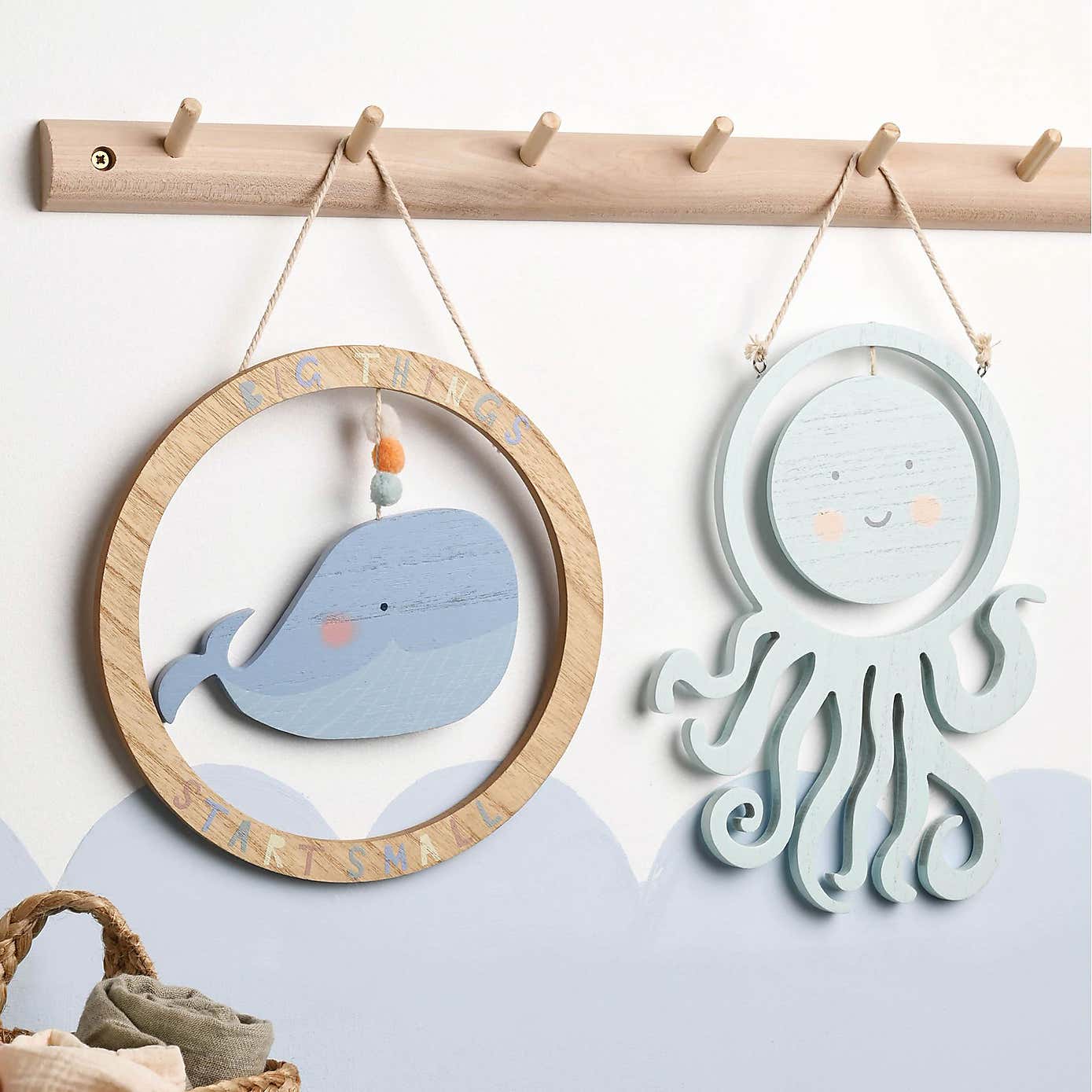 Petit Cheri Whale Hanging Plaque