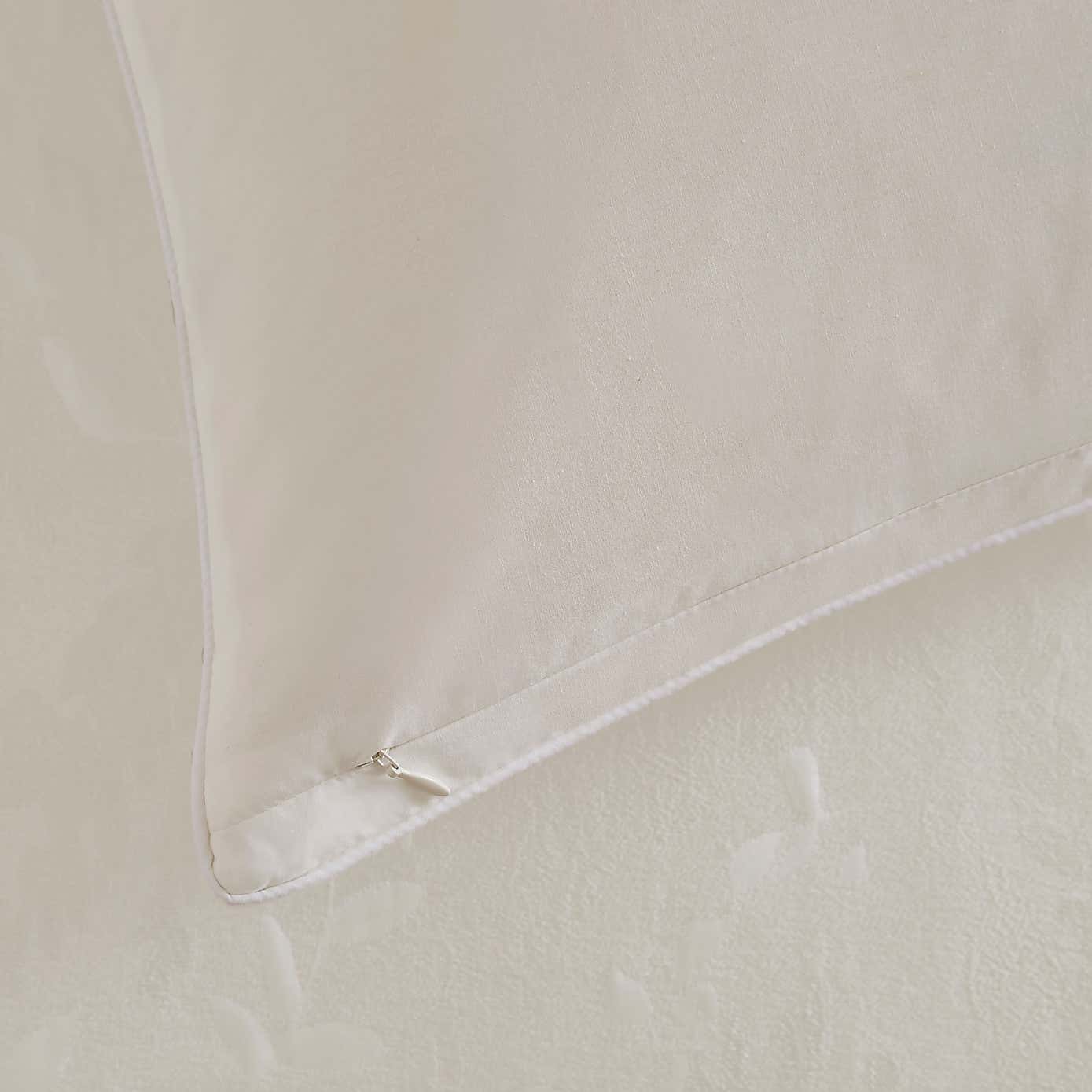Dorma Luxe Wisteria 200 Thread Count Standard Pillowcase Pair