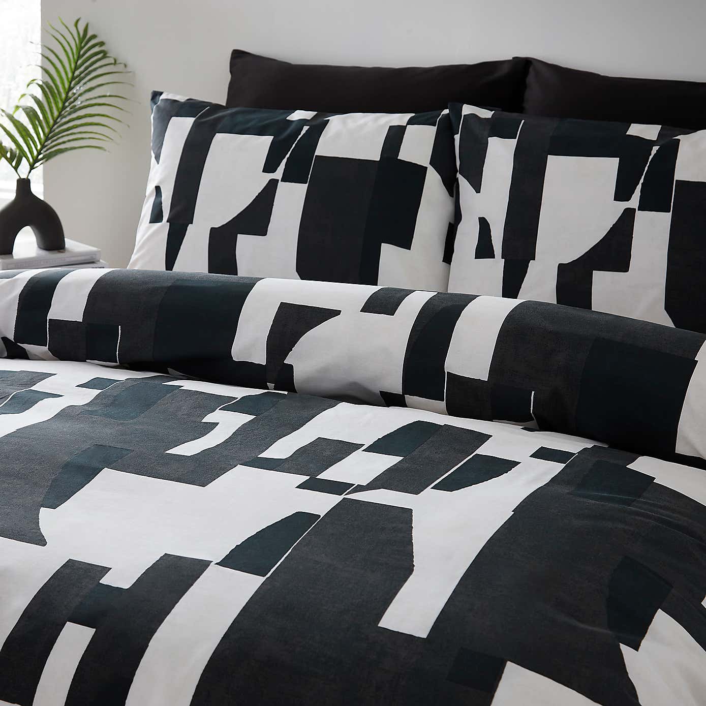 Maxim Geo 100% Cotton Duvet Cover and Pillowcase Set