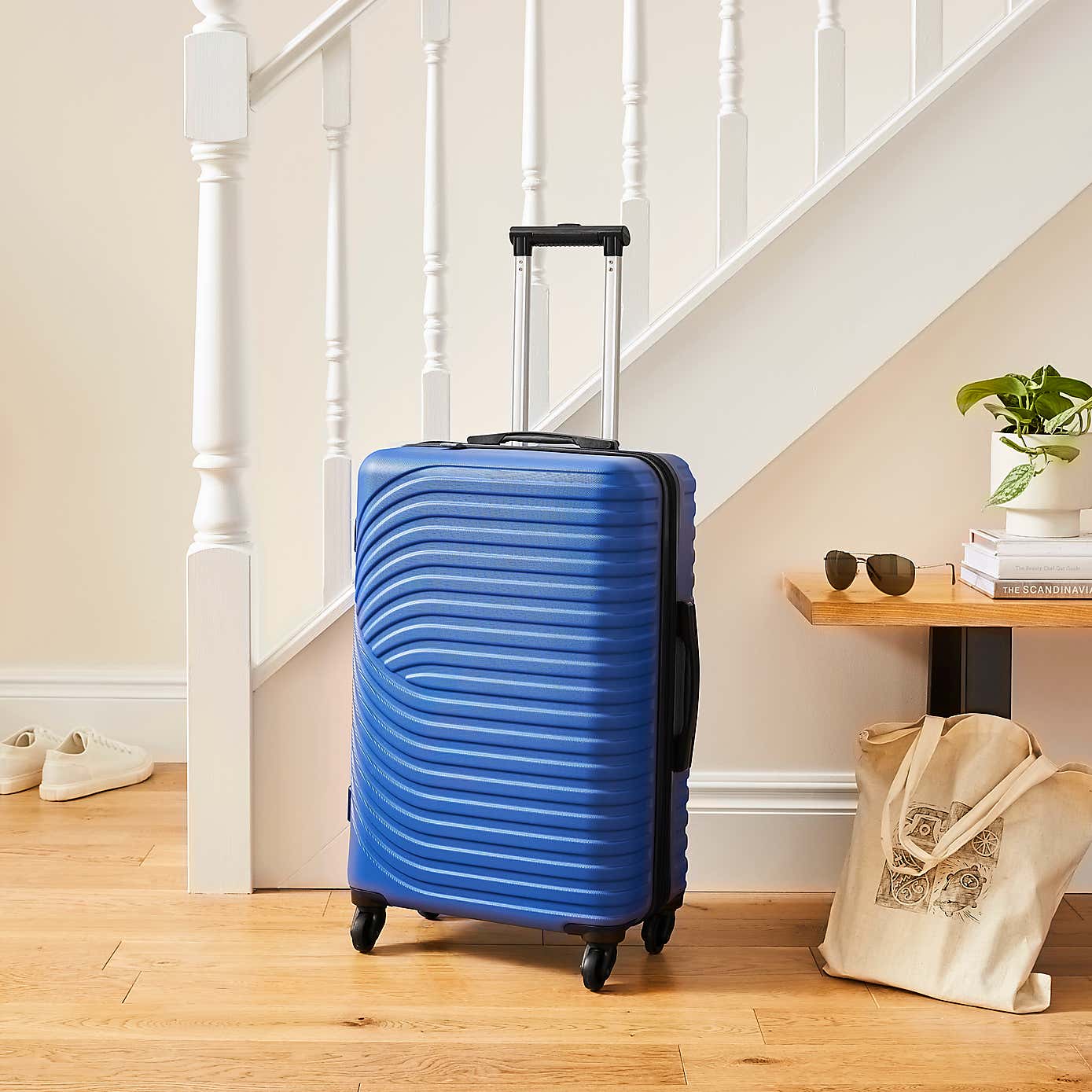 Elements Hard Shell Suitcase