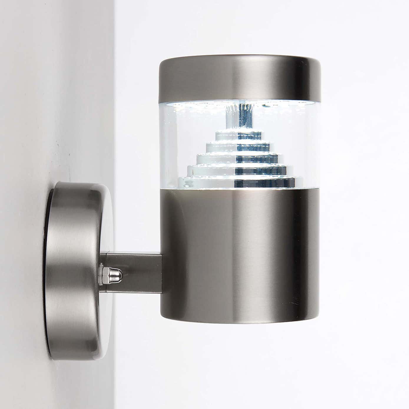 Vogue Lighting Kylo Outdoor Wall Light