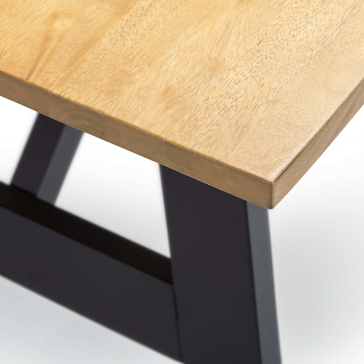 Hockley Dining Table, Bench and 4 Chairs