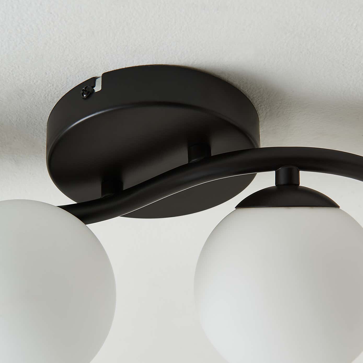 Wiggle Modern 4 Light Adjustable Spotlight Bar