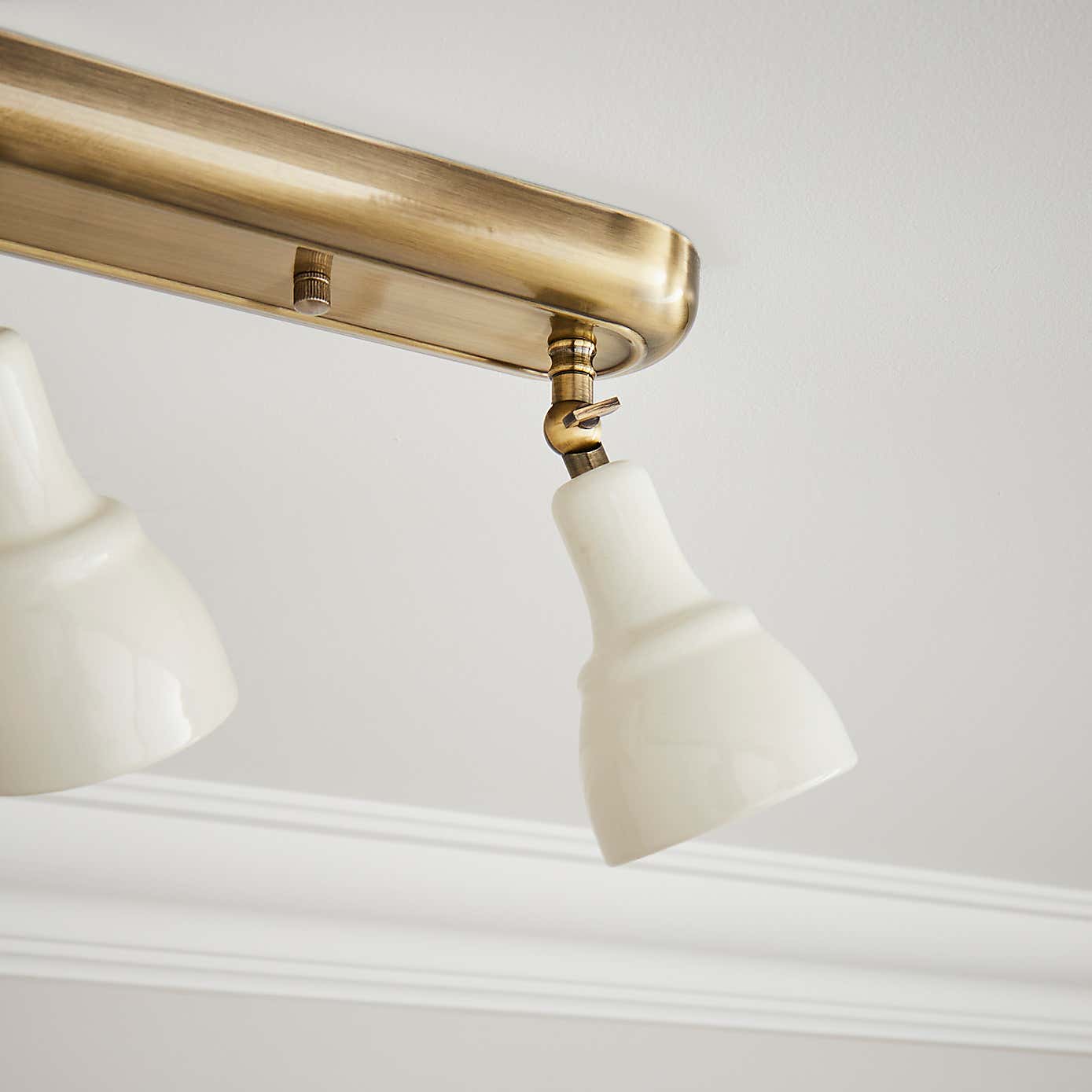 Wybridge 4 Light Dimmable Spotlight Bar