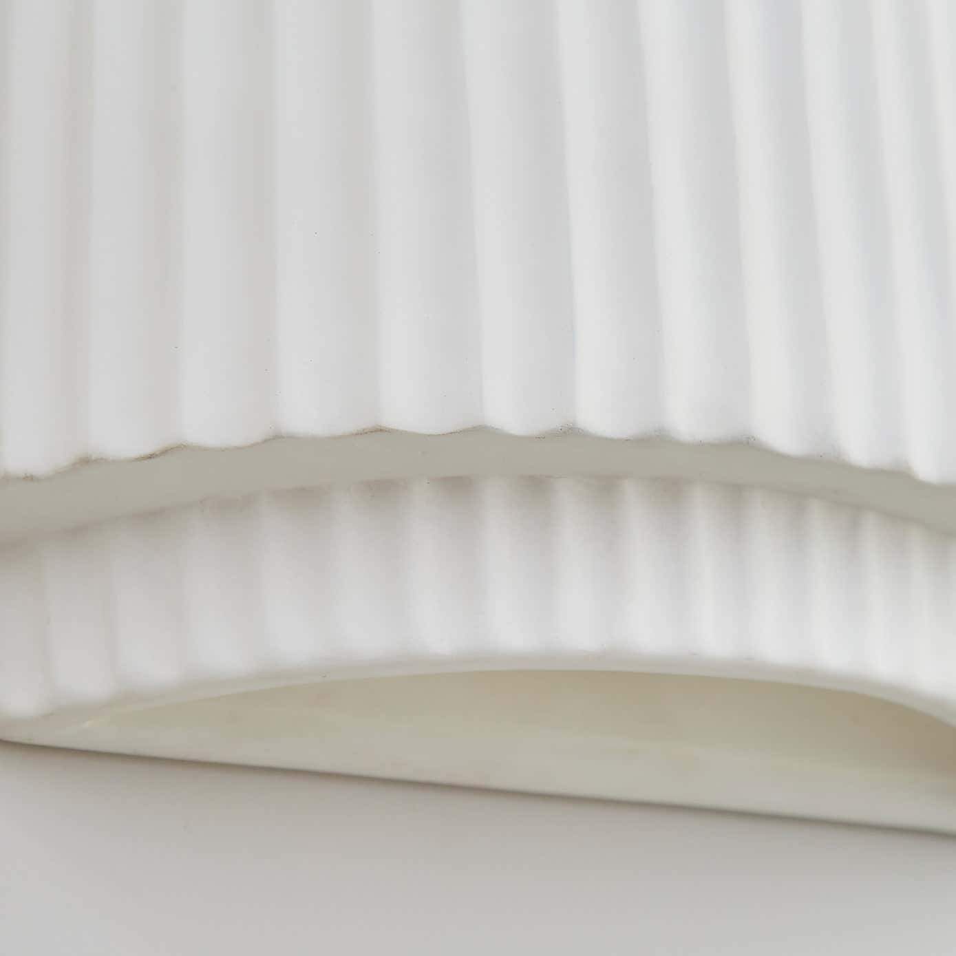 Aivon Ribbed Dimmable Wall Light