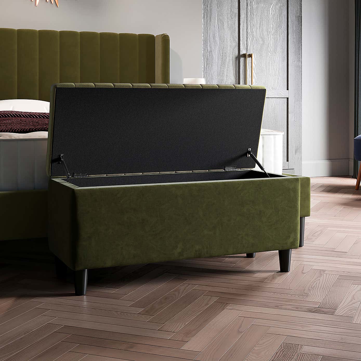 Alara Velvet Ottoman Box