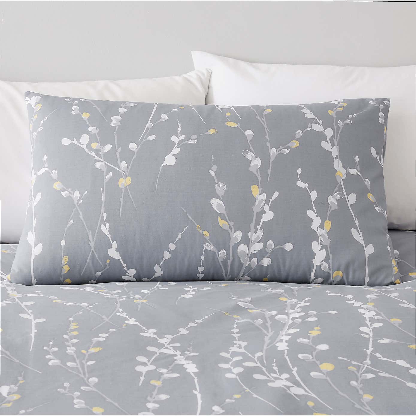 Belle Reversible Duvet Cover and Pillowcase Set