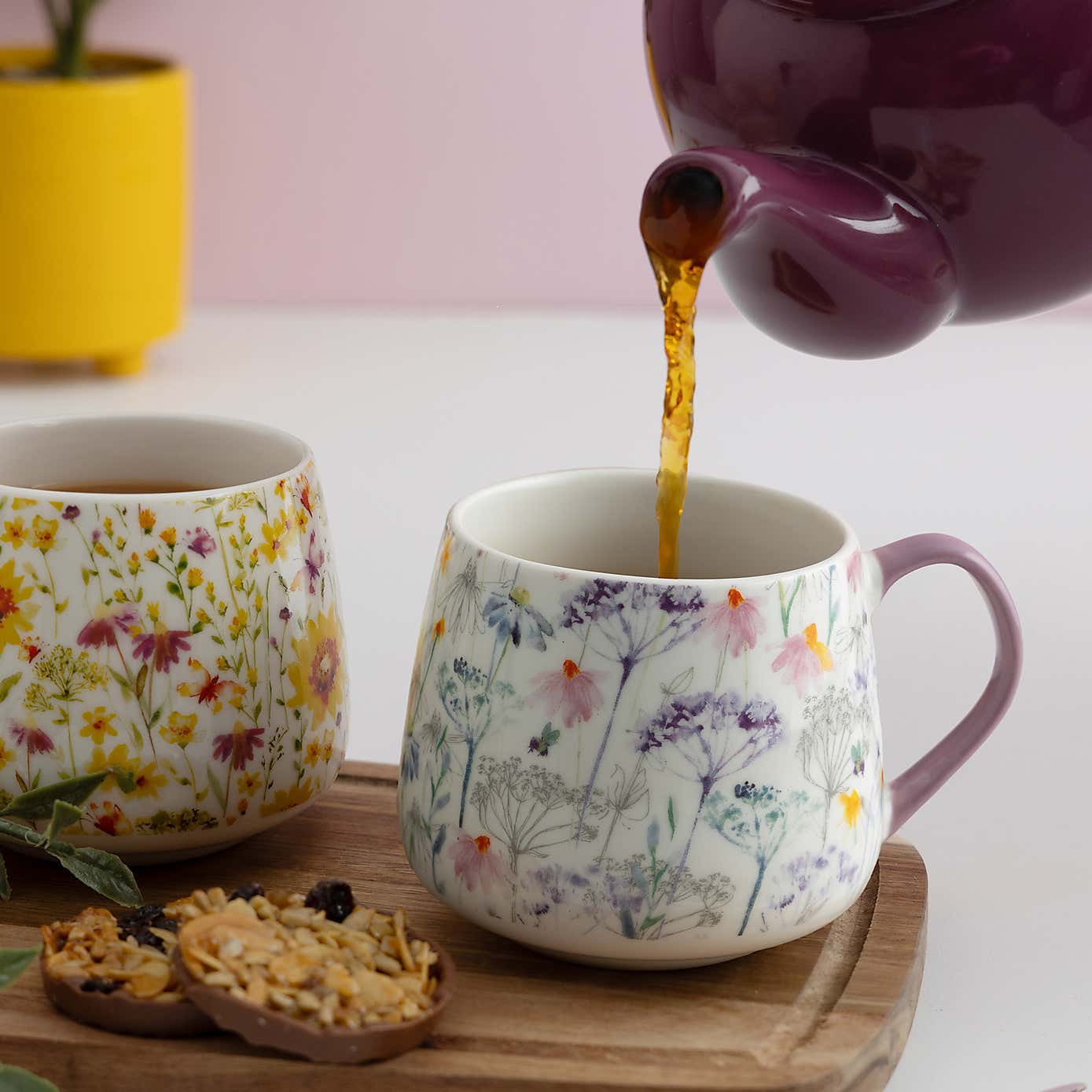 Price & Kensington Set of 2 Daisy Mugs