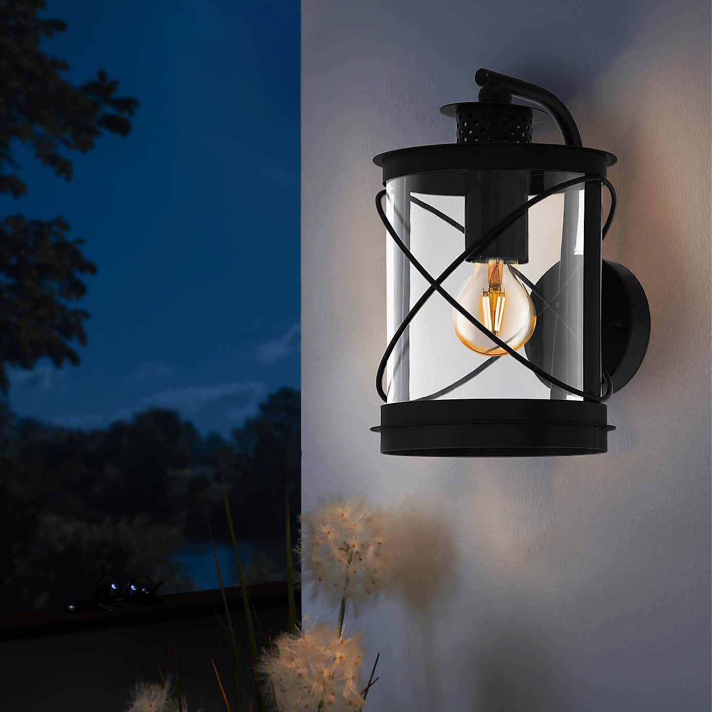 EGLO Hilburn Outdoor Wall Light