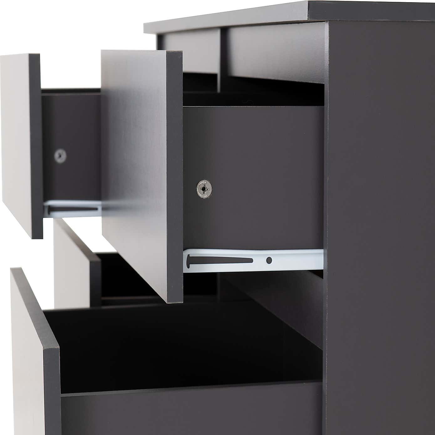 Walker 8 Drawer Chest