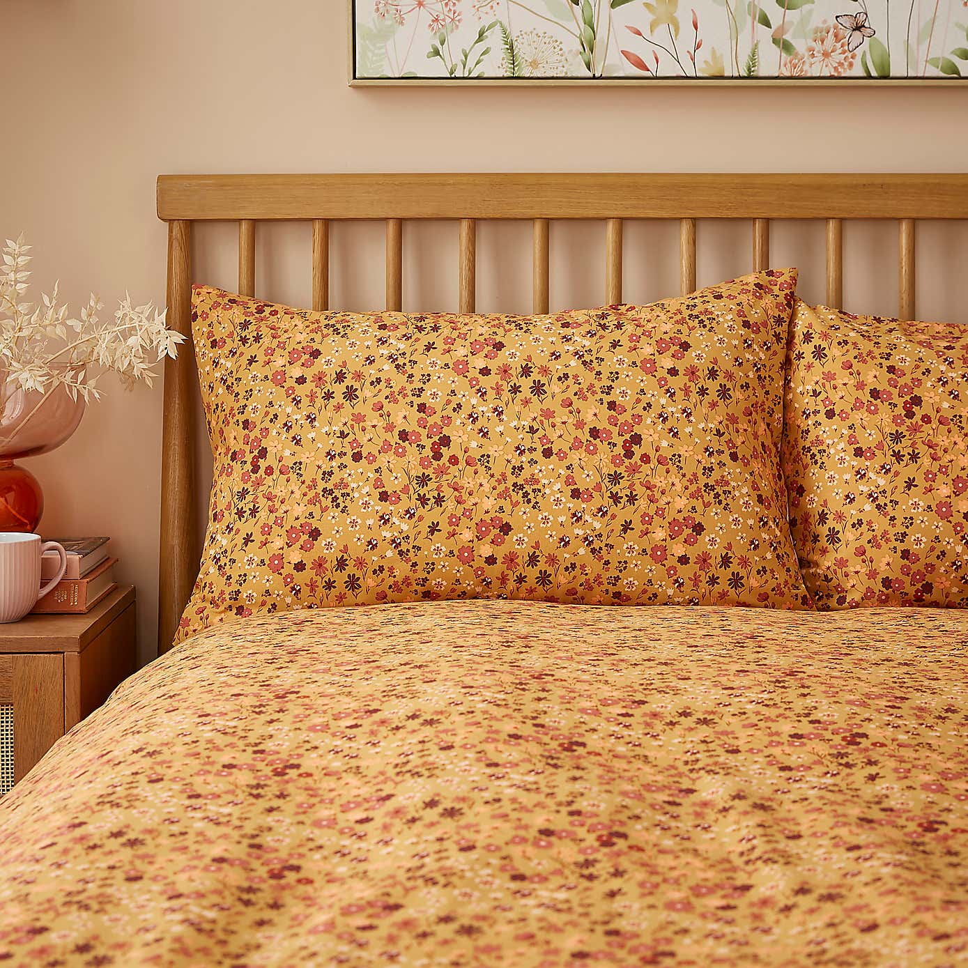 Novie Floral Polycotton Duvet Cover & Pillowcase Set