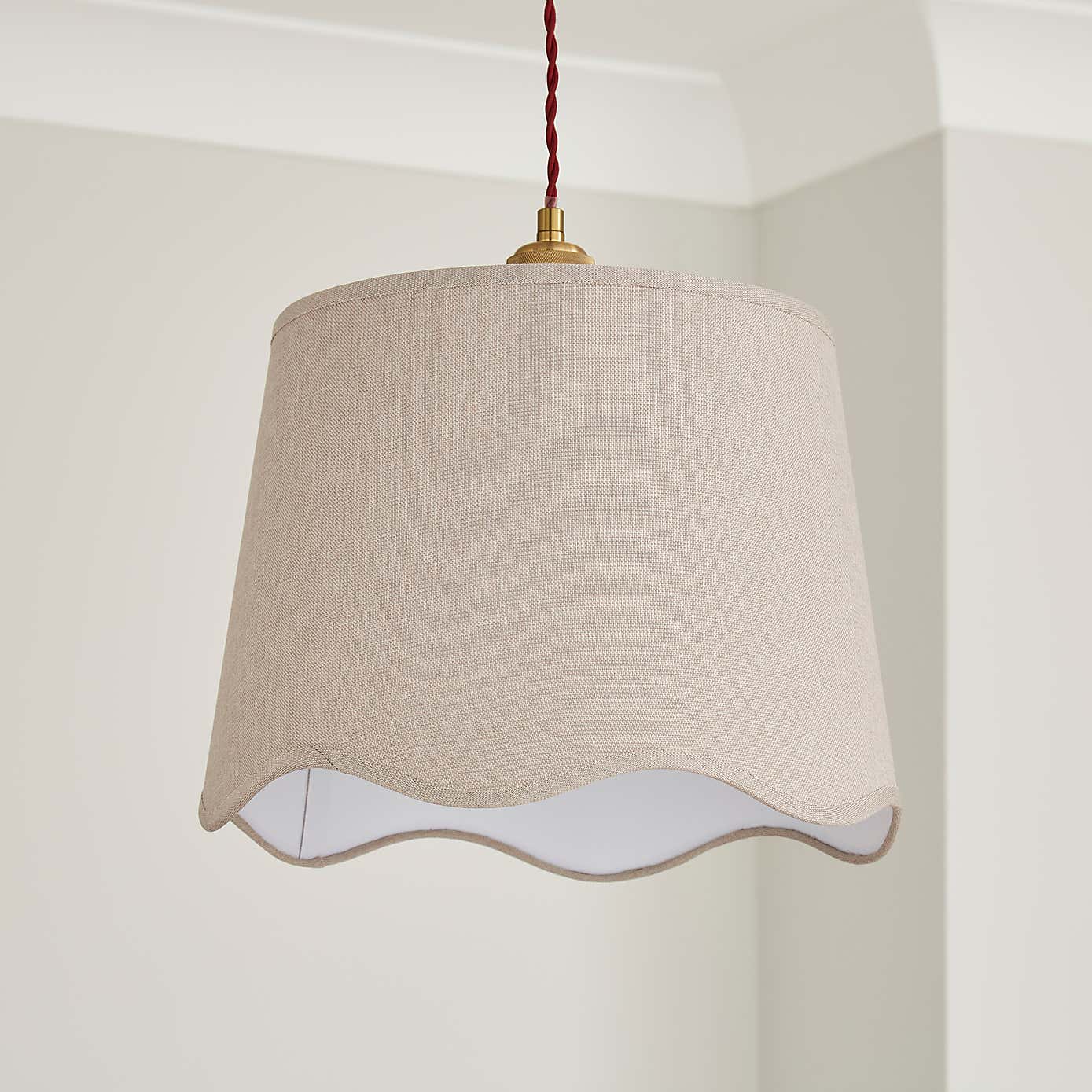 Scalloped Edge Linen Lamp Shade