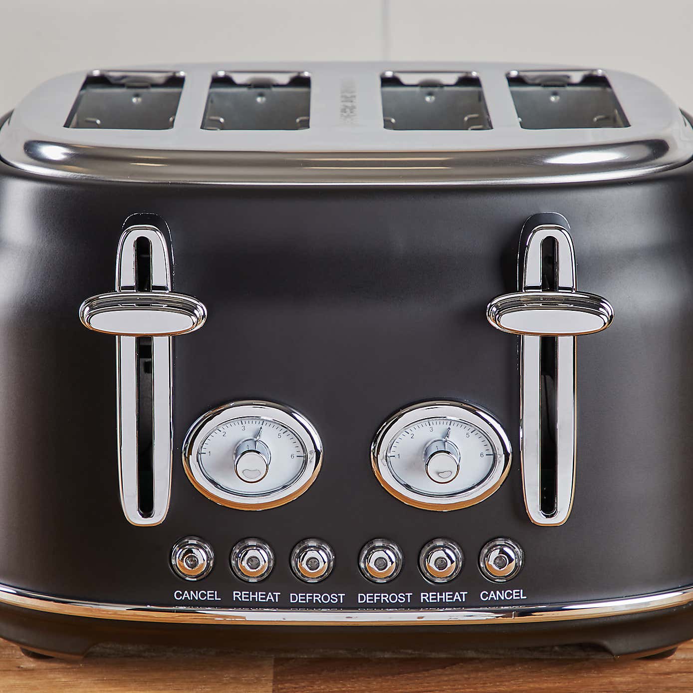 Retro 4 Slice Matt Black Toaster