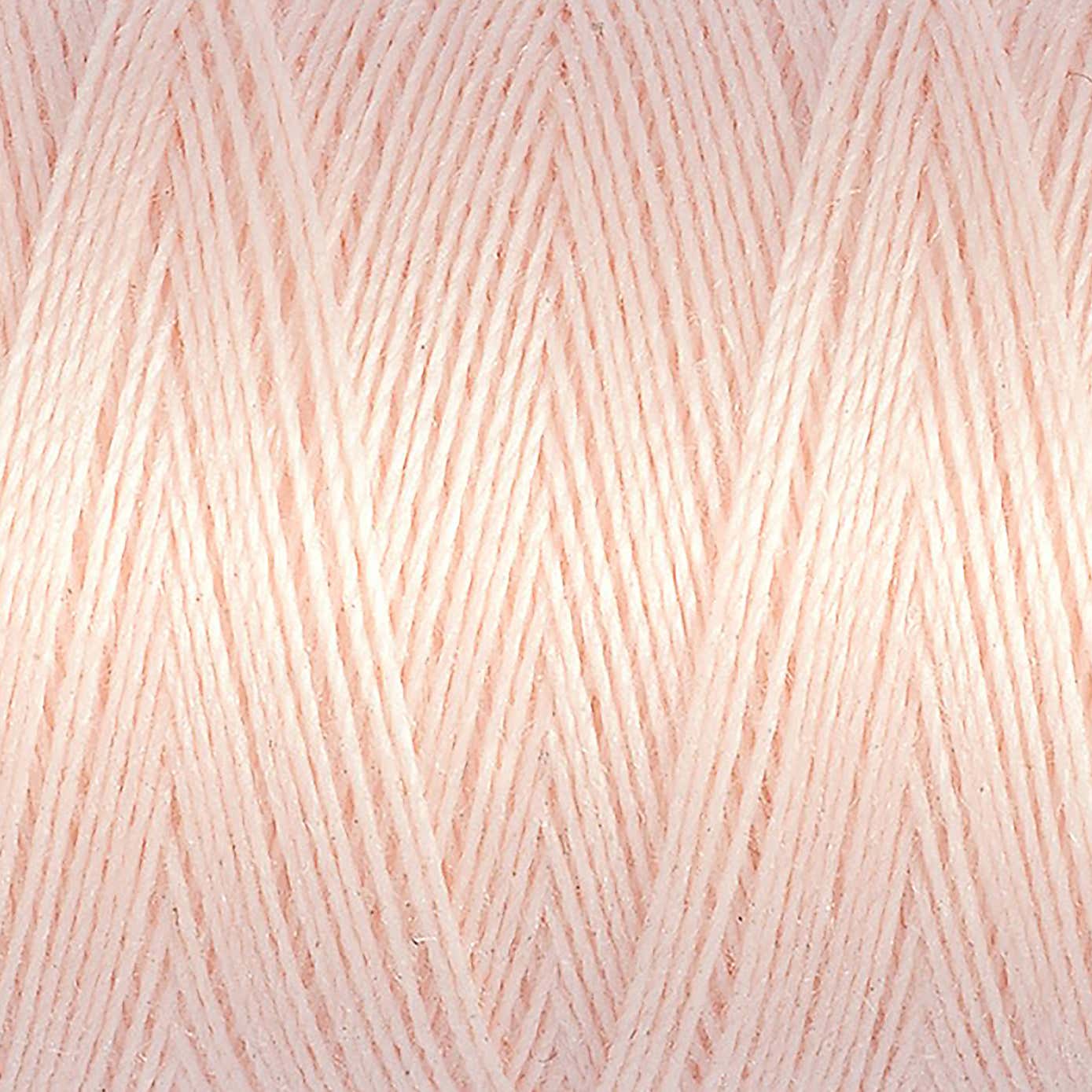 Gutermann Sew All Thread Pale Rose (210)