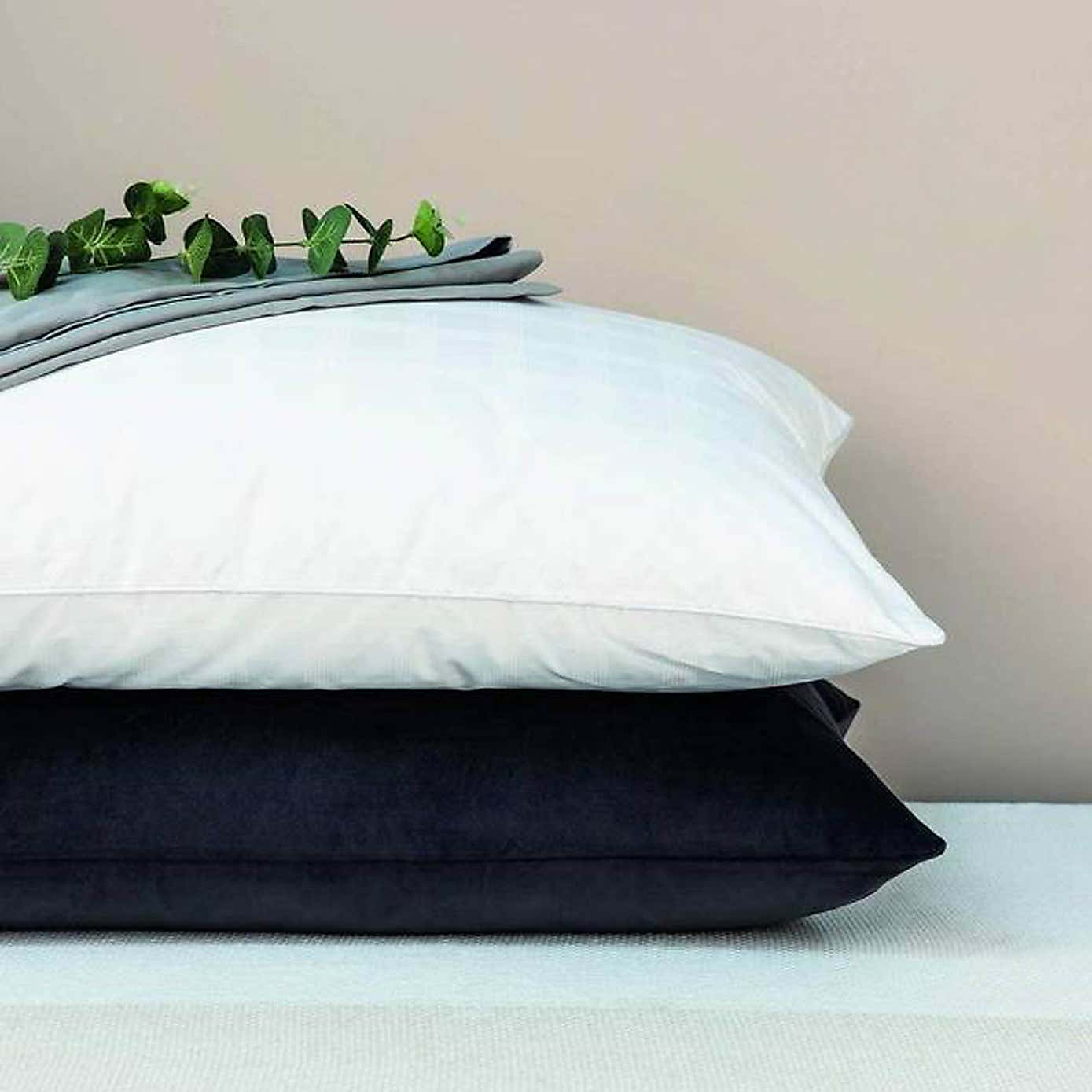 Snuggledown Retreat Hungarian Goose Down Front Sleeper Pillow